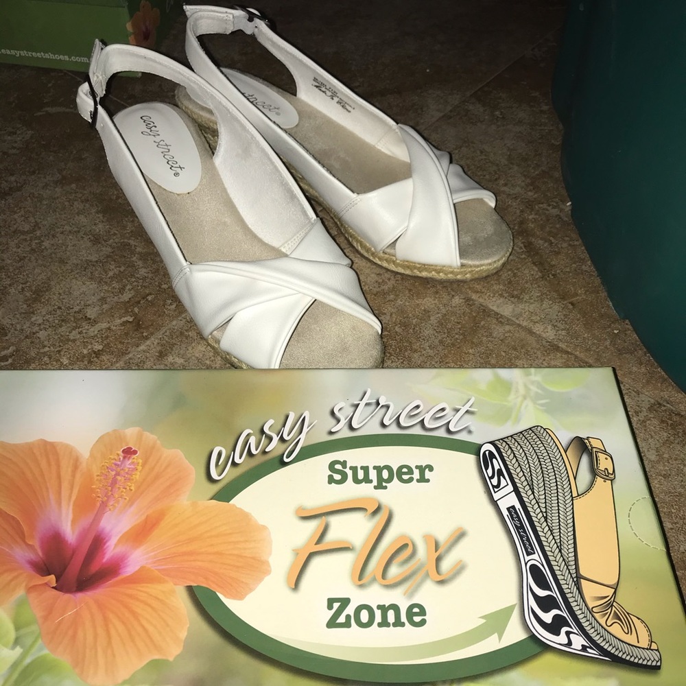 COPY - Woman’s white Easy Street Sandals